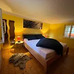 Firmen- Und Ferienunterkunft Am Berzdorfer See, 3 Schlafzimmer, Haus Fuer Bis 6 Personen Villa