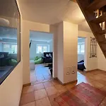 Firmen- Und Ferienunterkunft Am Berzdorfer See, 3 Schlafzimmer, Haus Fuer Bis 6 Personen Villa Gorlitz