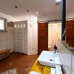 Villa Firmen- Und Ferienunterkunft Am Berzdorfer See, 3 Schlafzimmer, Haus Fuer Bis 6 Personen Gorlitz