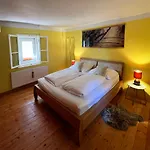 Villa Firmen- Und Ferienunterkunft Am Berzdorfer See, 3 Schlafzimmer, Haus Fuer Bis 6 Personen *