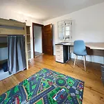 Villa Firmen- Und Ferienunterkunft Am Berzdorfer See, 3 Schlafzimmer, Haus Fuer Bis 6 Personen *