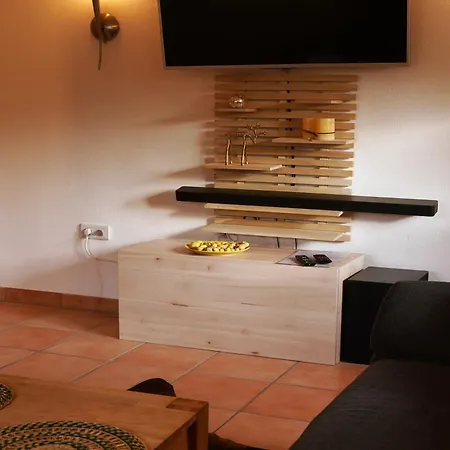 Firmen- Und Ferienunterkunft Am Berzdorfer See, 3 Schlafzimmer, Haus Fuer Bis 6 Personen 괴를리츠