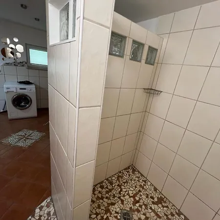 빌라 Firmen- Und Ferienunterkunft Am Berzdorfer See, 3 Schlafzimmer, Haus Fuer Bis 6 Personen *