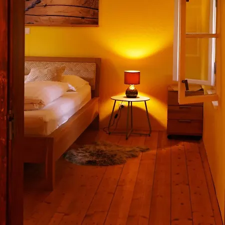 Firmen- Und Ferienunterkunft Am Berzdorfer See, 3 Schlafzimmer, Haus Fuer Bis 6 Personen *