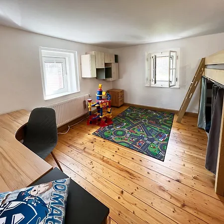 Haus Am Berzdorfer - 3 Schlafzimmer - Ganzes Haus Zur Alleinnutzung - Terrasse - Hochwertige Ausstattung *