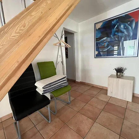 Firmen- Und Ferienunterkunft Am Berzdorfer See, 3 Schlafzimmer, Haus Fuer Bis 6 Personen 빌라