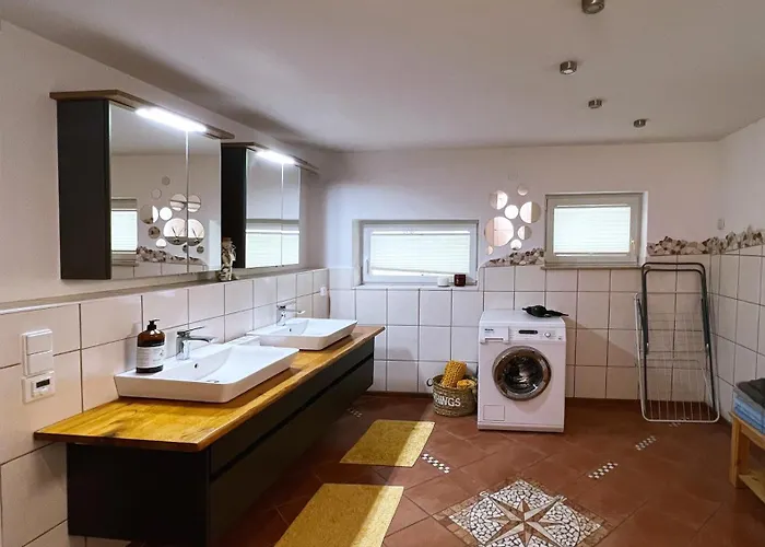 Haus Am Berzdorfer - 3 Schlafzimmer - Ganzes Haus Zur Alleinnutzung - Terrasse - Hochwertige Ausstattung Villa *