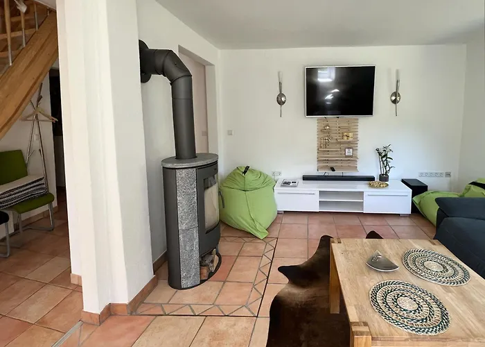 Villa Haus Am Berzdorfer - 3 Schlafzimmer - Ganzes Haus Zur Alleinnutzung - Terrasse - Hochwertige Ausstattung